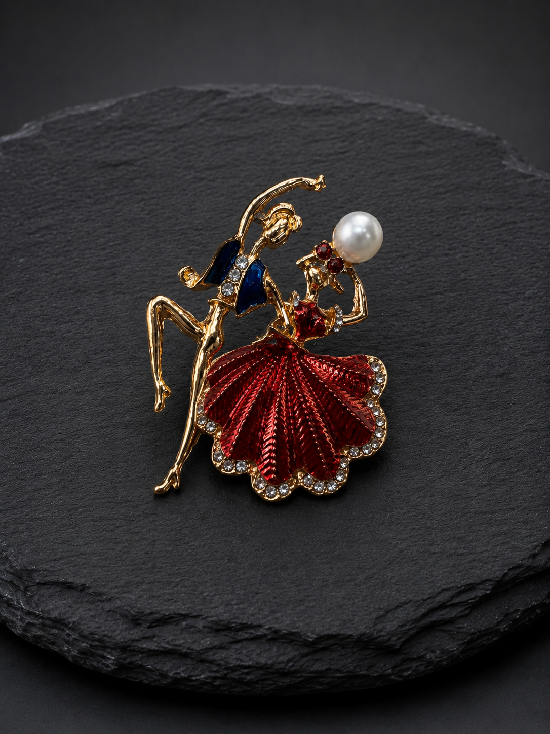 Broche Danse Éternelle