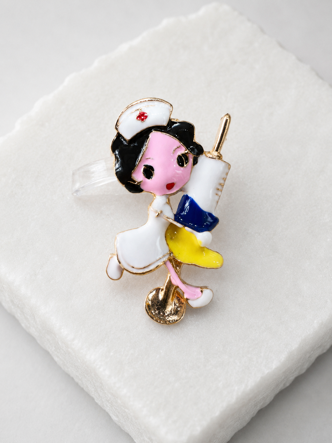 Broche Infirmière Dévouée