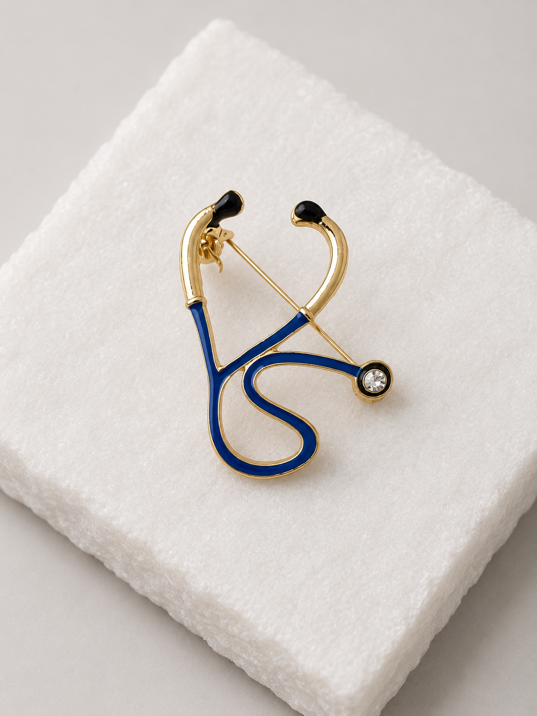 Broche Stéthoscope Élégance