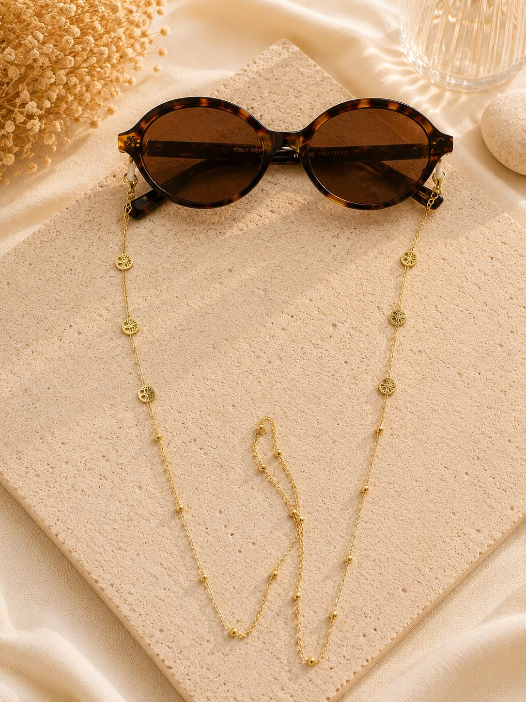 Chaîne de Lunettes Médaillon Élégance Dorée