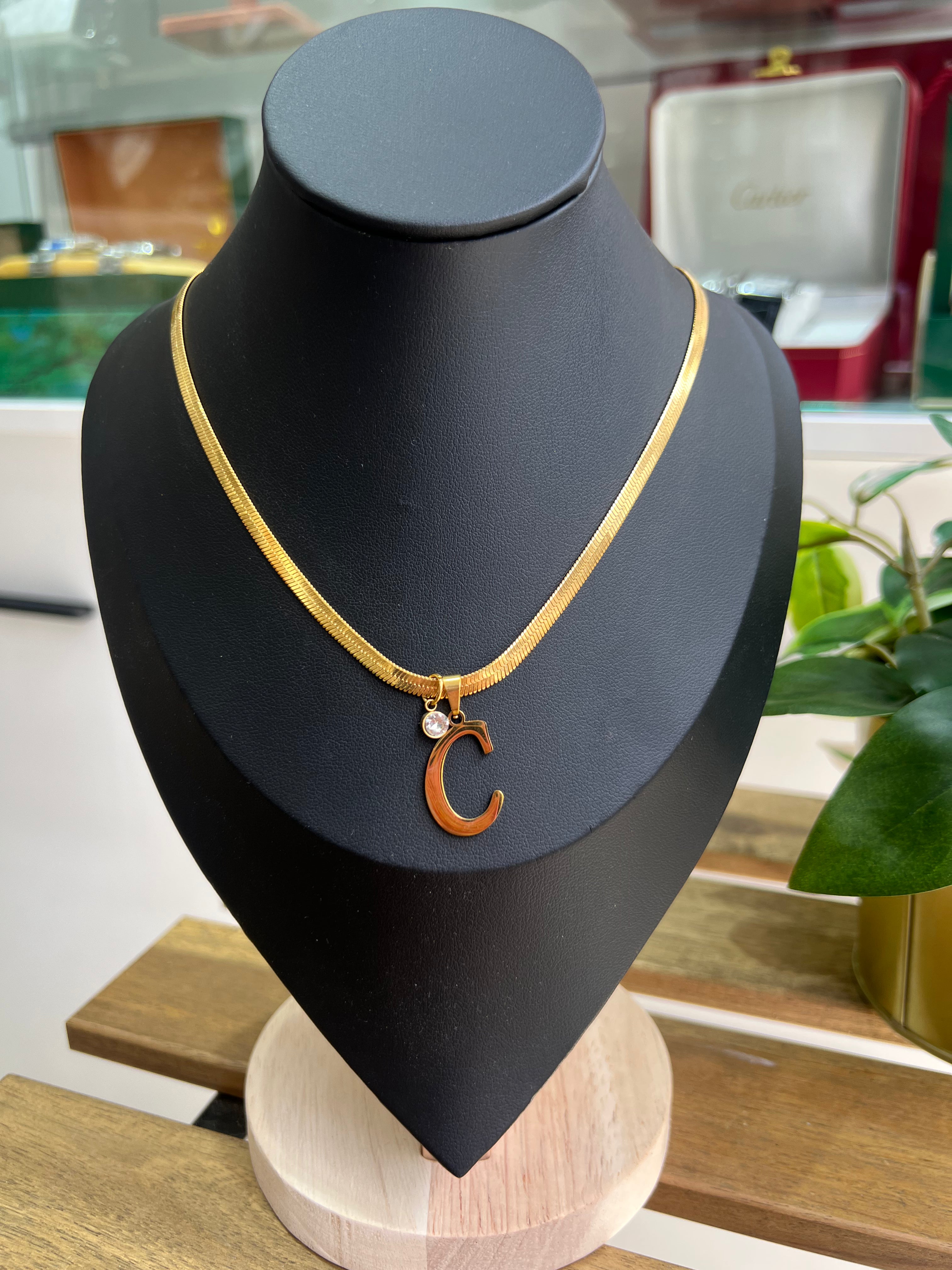 Collier Initiale C