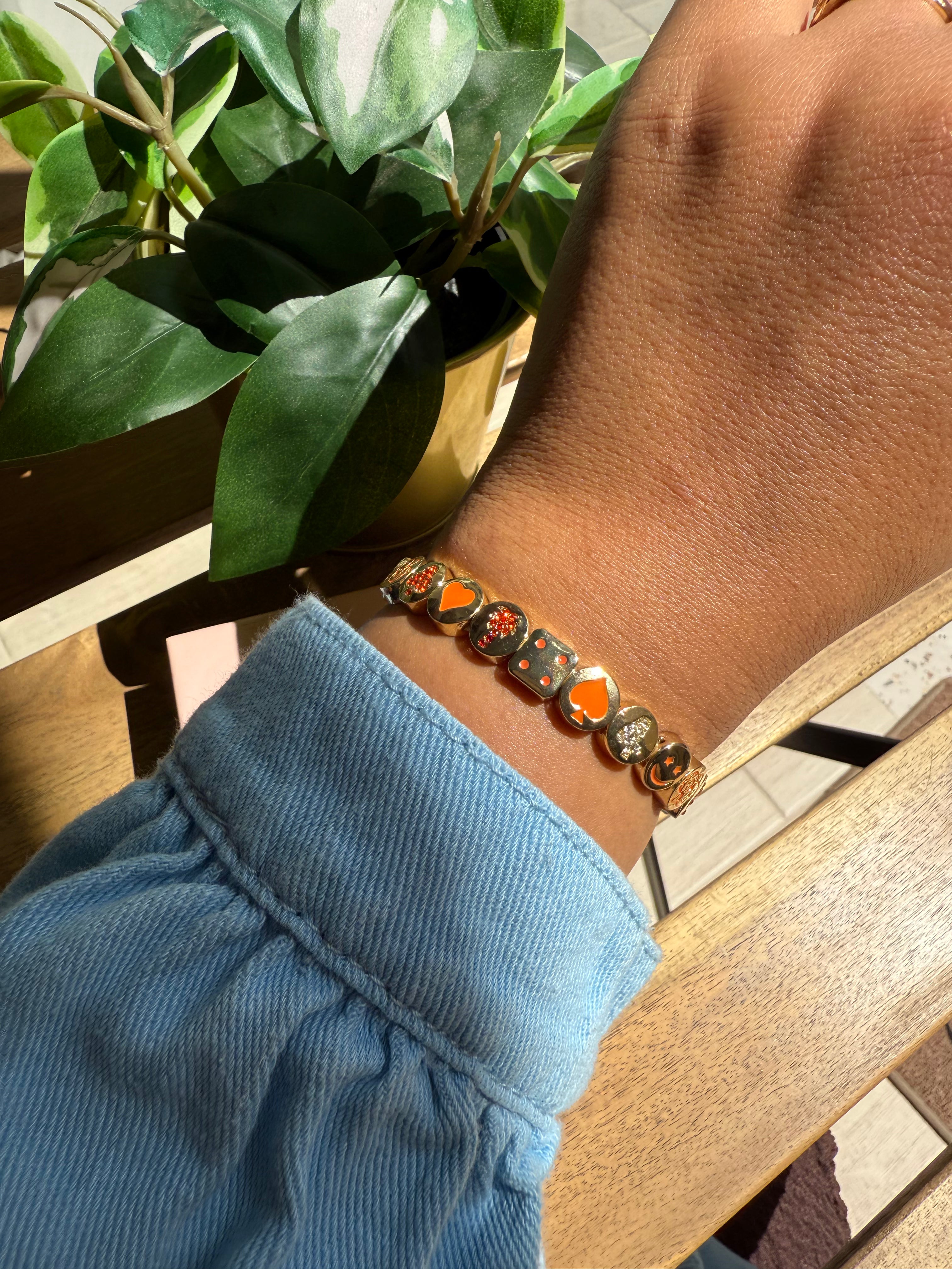 The Lucky Bracelet orange