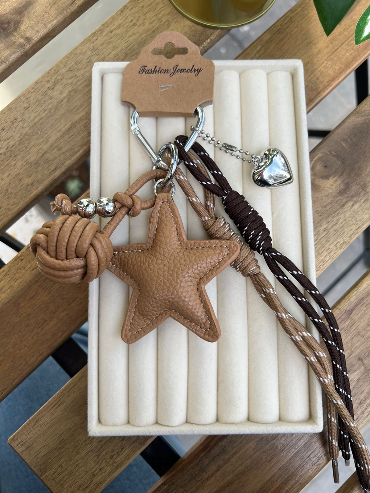 CHARM BAG Star Knot