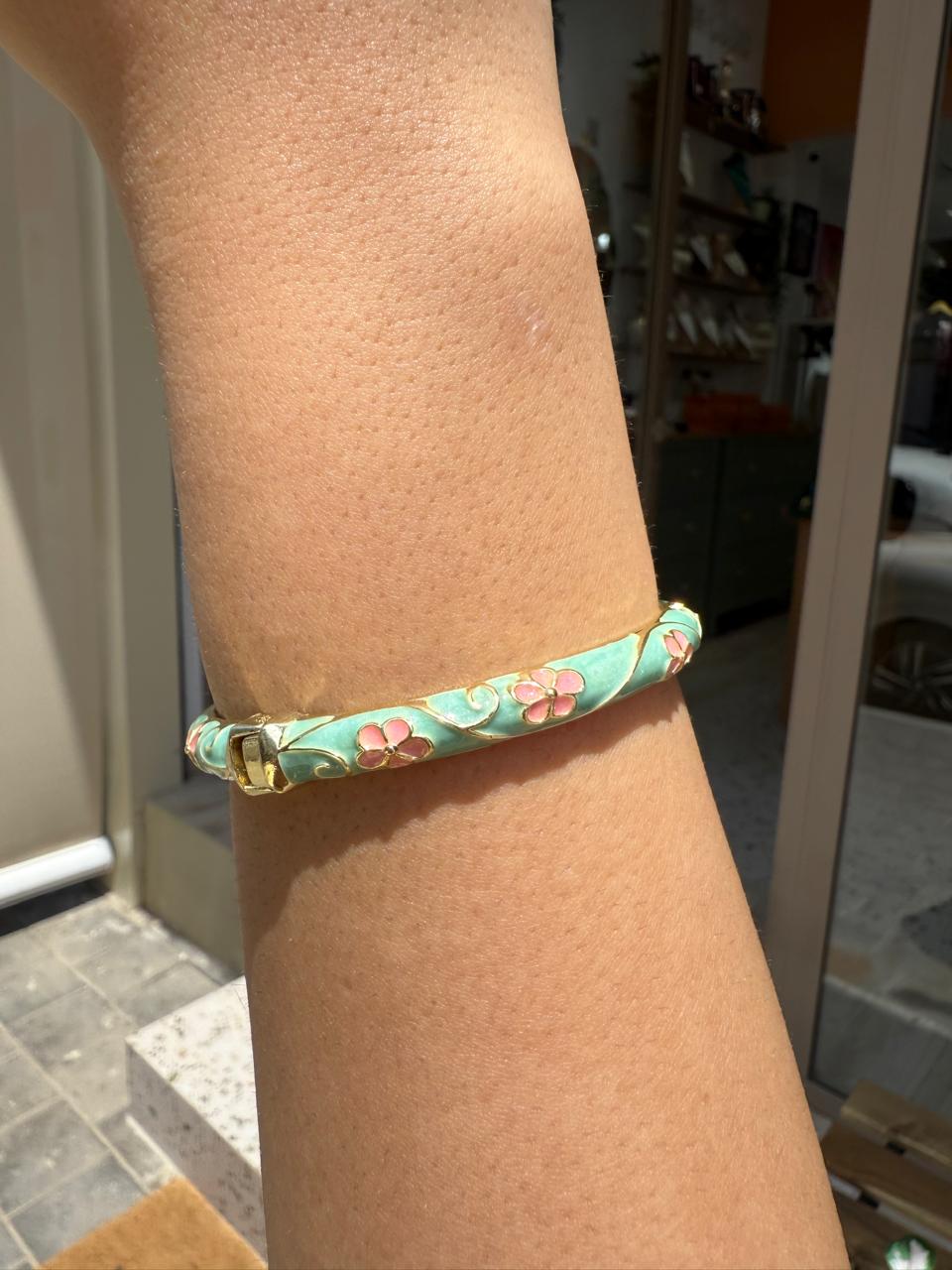 Joncs Thaïlandais "vert menthe, rose corail et or,"