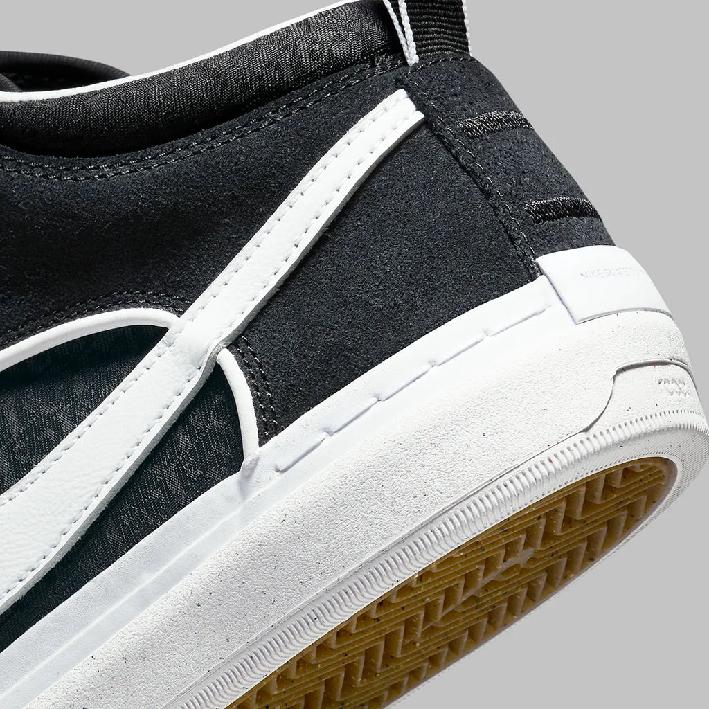 Leo Baker’s Nike SB Appears In A Clean “Black/White” Finish